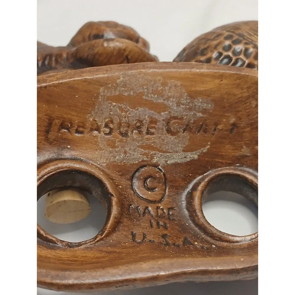 Vintage 1980 Treasure Craft USA Squirrel Acorn Nut Salt N Pepper Shaker Colorado